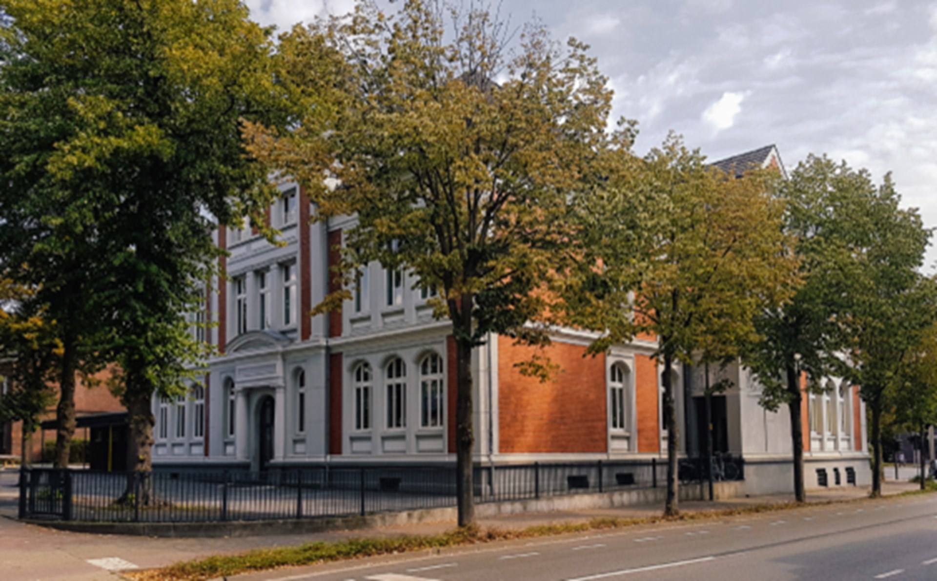 Das Gebäude der Albert-Schweitzer-Schule, in dem die OGS untergebracht ist